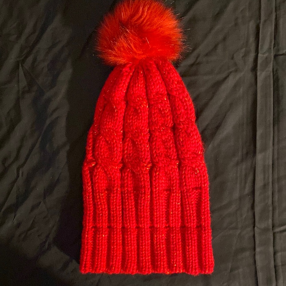 Red GERTEX woman’s toboggan ONE SIZE FITS ALL new w/ tag